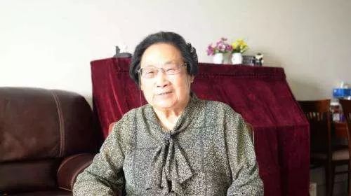 89岁袁隆平英语直播上热搜：孩子，这才是你该追的明星！