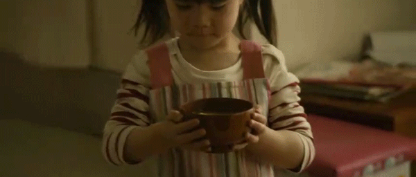 日本教育的魔鬼细节：为什么父母爱，是给孩子轻轻一推？
