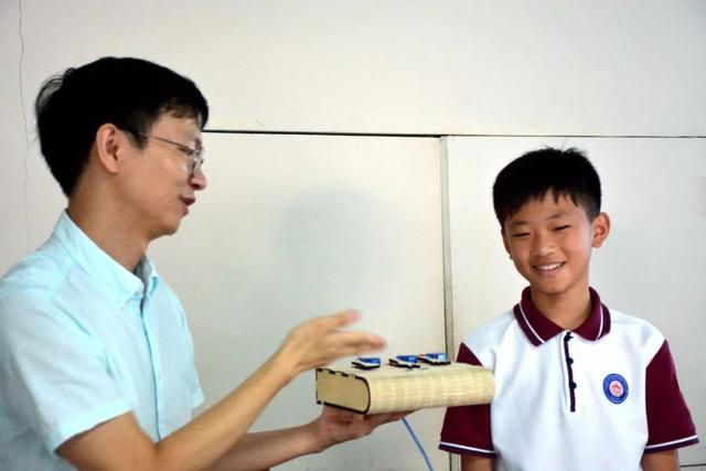模型拼搭、编程创作...在清华大学深圳研究生探索机器人奥秘