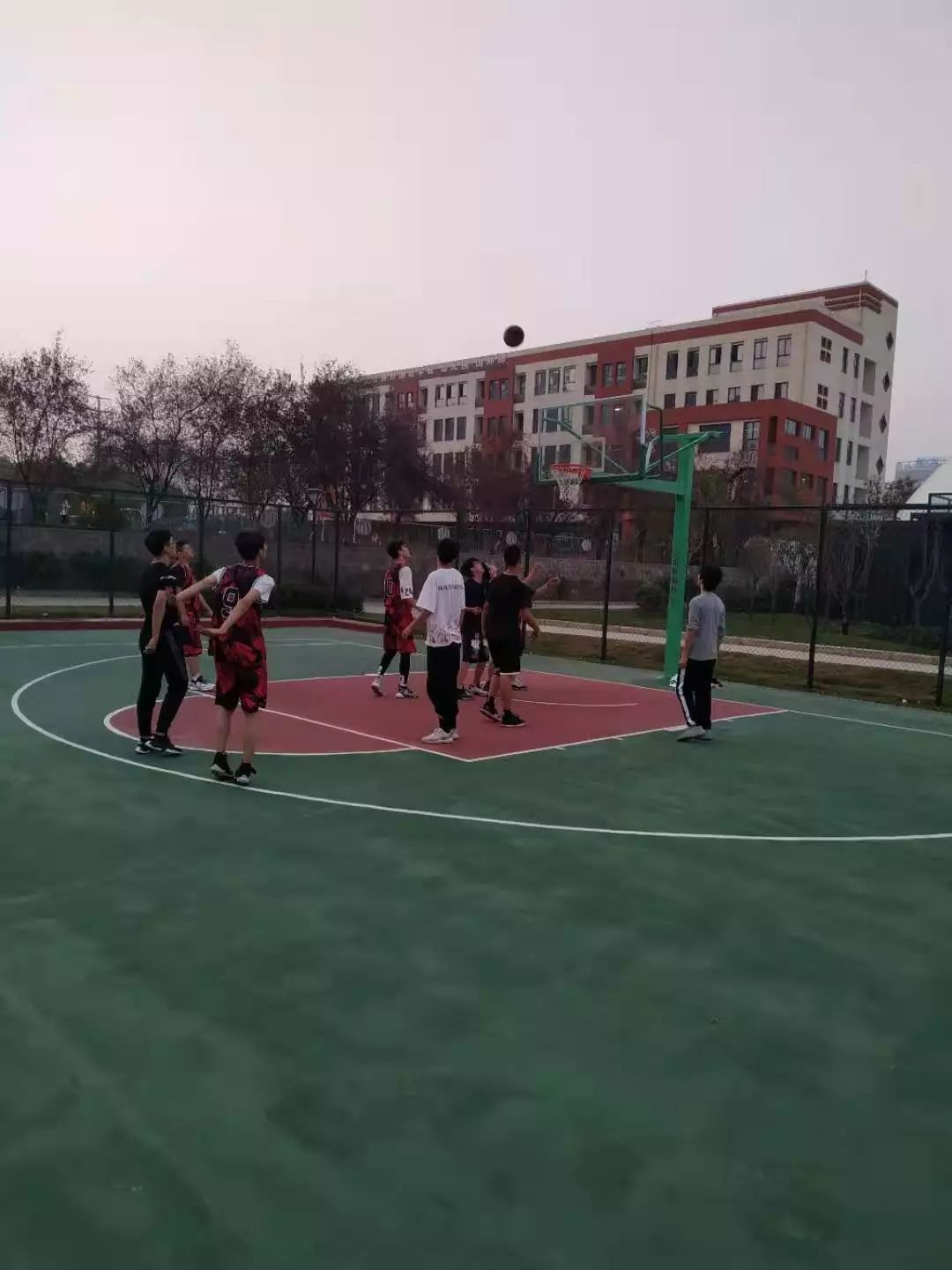 合肥世外高中部举办迎新篮球赛