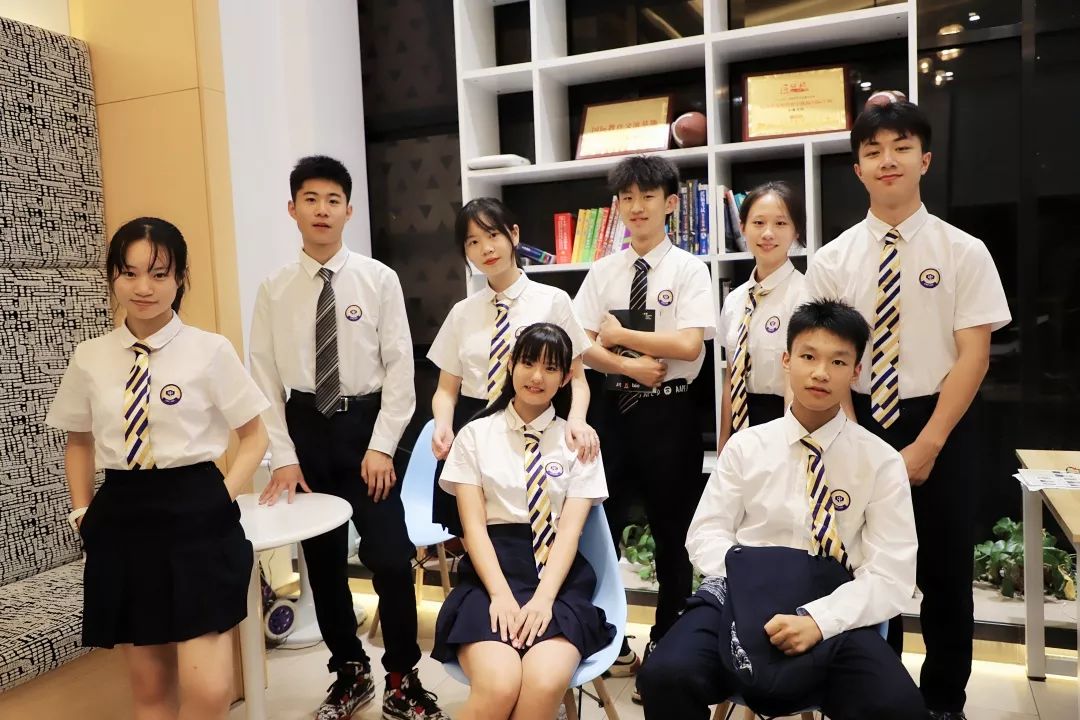 世界很大，身后有家！欢迎香港学生就读中黄（世界）书院