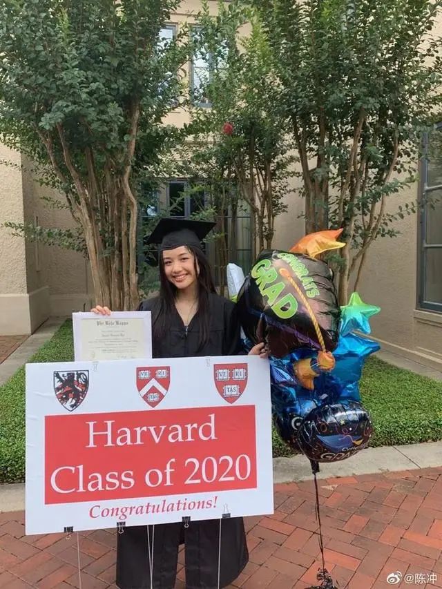 陈冲女儿哈佛毕业，原来一家人都是高颜值学霸