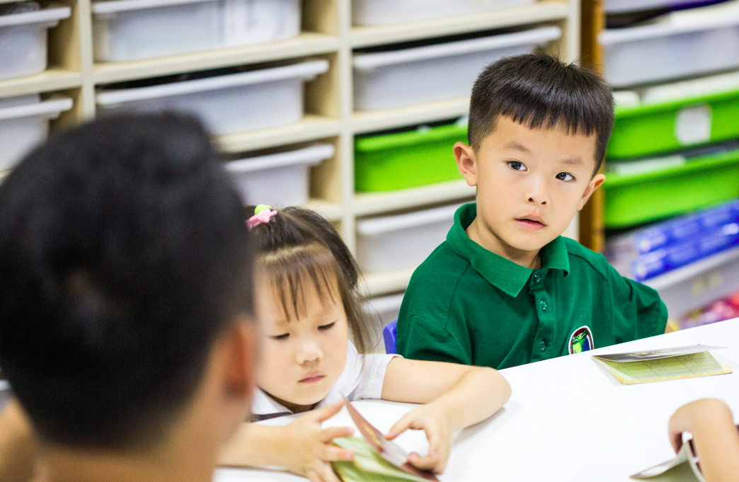 青苗国际双语学校：放学让孩子哭着不肯离开的，是什么神奇学校？