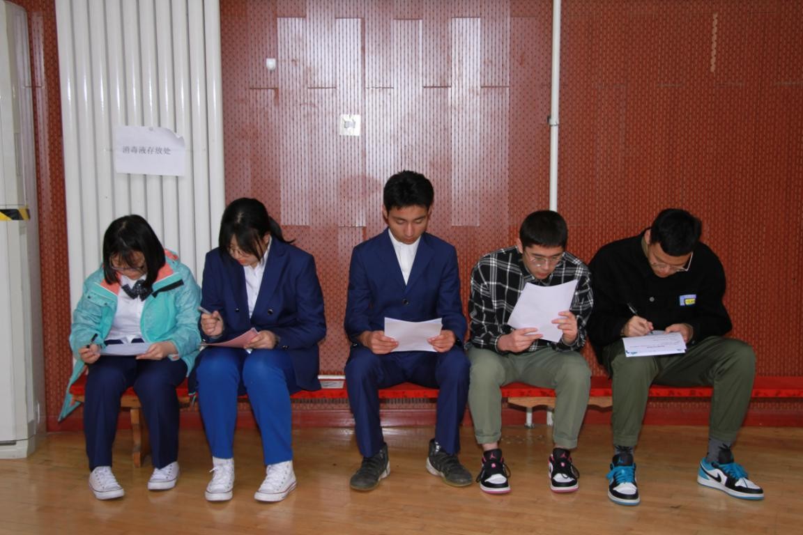 预见未来—2020年北京市大峪中学模拟招聘会成功举办