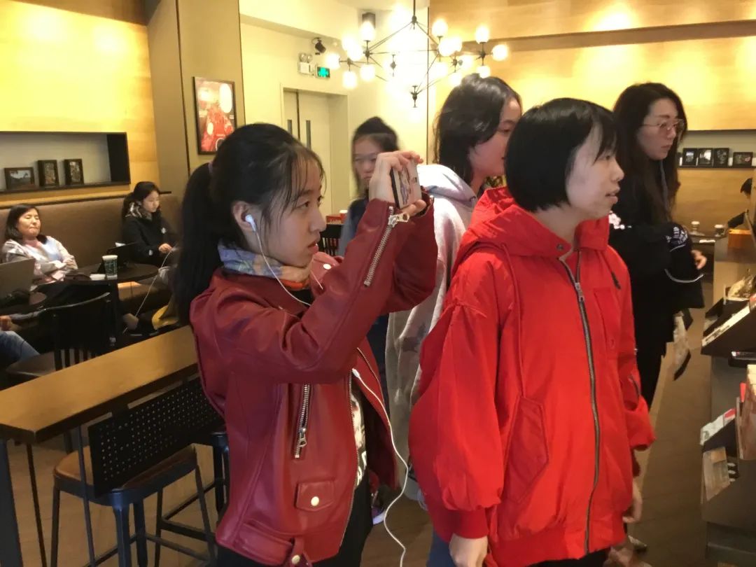 上海北美学校 | 【行走课堂】--星巴克vs瑞幸哪一杯才是中国人的菜？