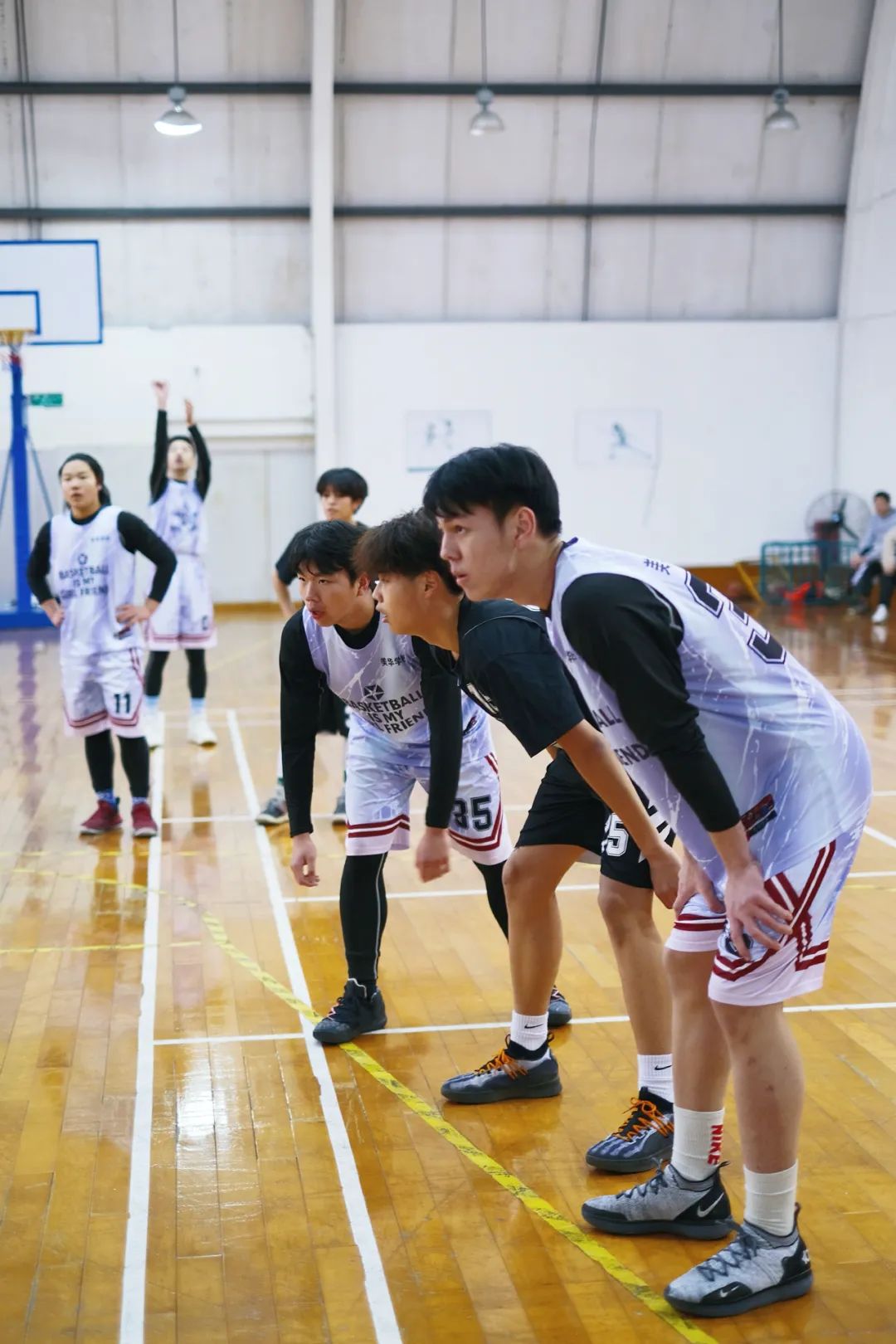 少年聚热血，新年来相见｜美华国际学校VS上海宏润博源学校篮球赛热血开