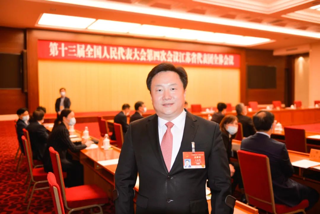 全国人大代表王嘉鹏建议在国际化教育中增强中国学生的文化自觉和文化自