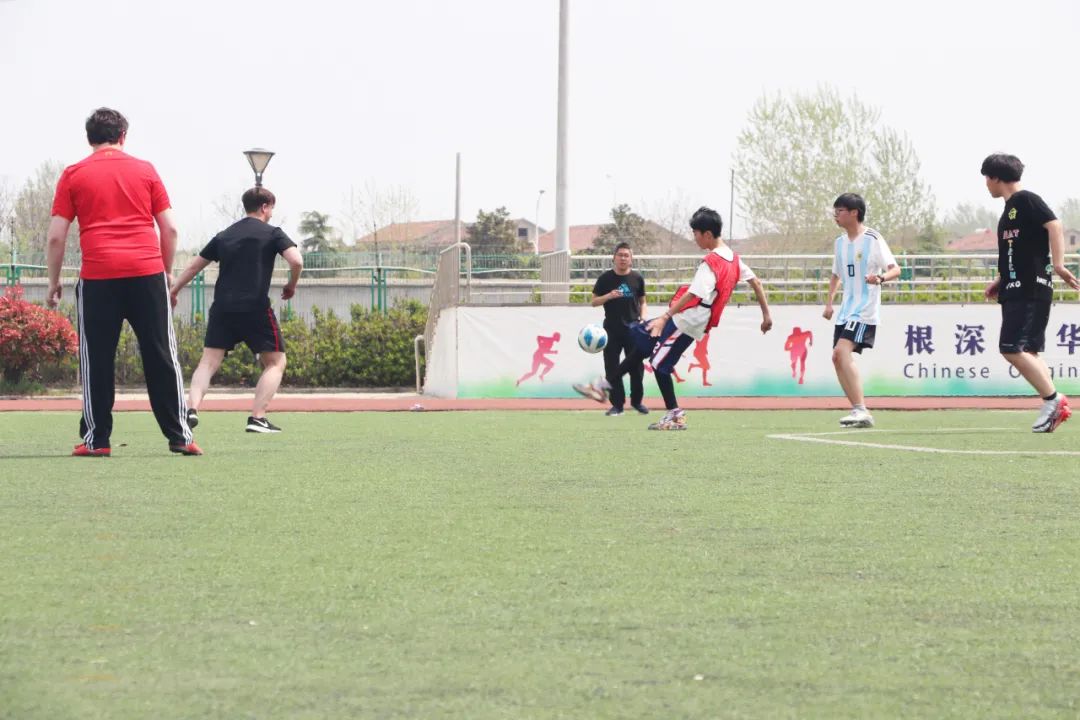 国际中学｜中外师生足球友谊赛圆满举行