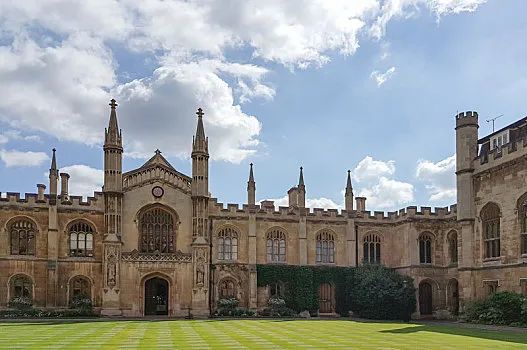 2021年四个世界大学排名榜单总结！稳居TOP50的英国大学有哪些？