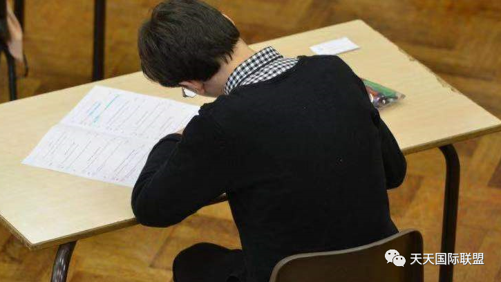 英国政府公布关于2021年GCSE、A-level考试人数、学生课程选择等数据报告