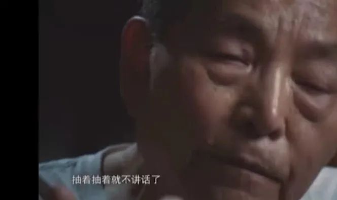 看完电影《长津湖》再看珍贵的纪录片，一个细节让我瞬间泪奔