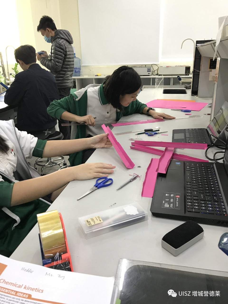 广州增城誉德莱外籍人员子女学校第23周教学活动总结