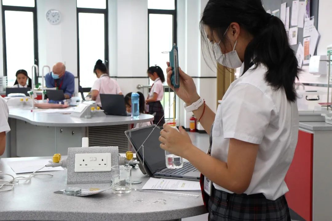 LEH Foshan STEM Year in Review | STEM学科回顾：教育实践中培育未来科学家和发明家