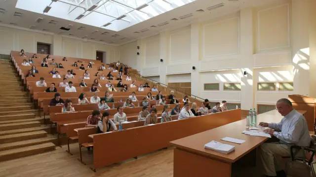 超90%的俄大学生掌握一门外语基本知识
