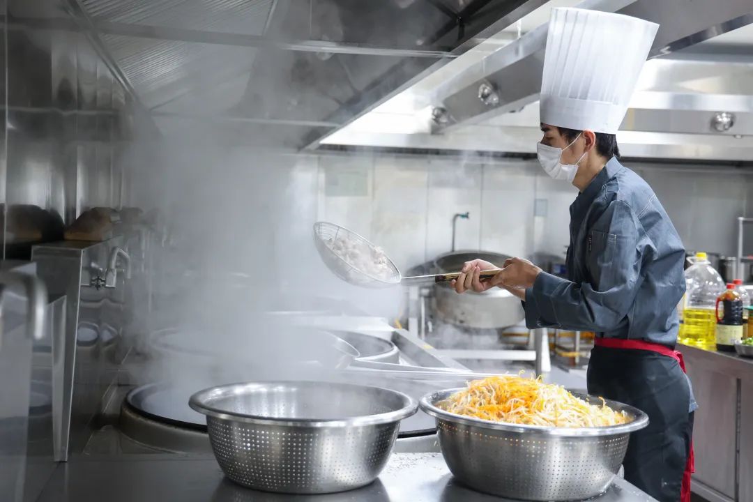 Food Safety 食品安全  |  Day in Sias IS Kitchen 揭密厨房一日工作流程