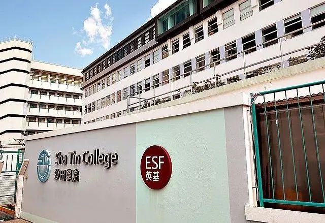 不会粤语也能读？这些香港顶尖学校，比你想象中更热爱中文！