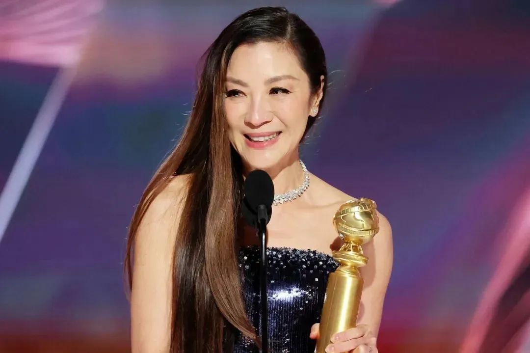 杨紫琼或成首位华裔奥斯卡影后，竟是英式教育成就好莱坞“华人之光”？