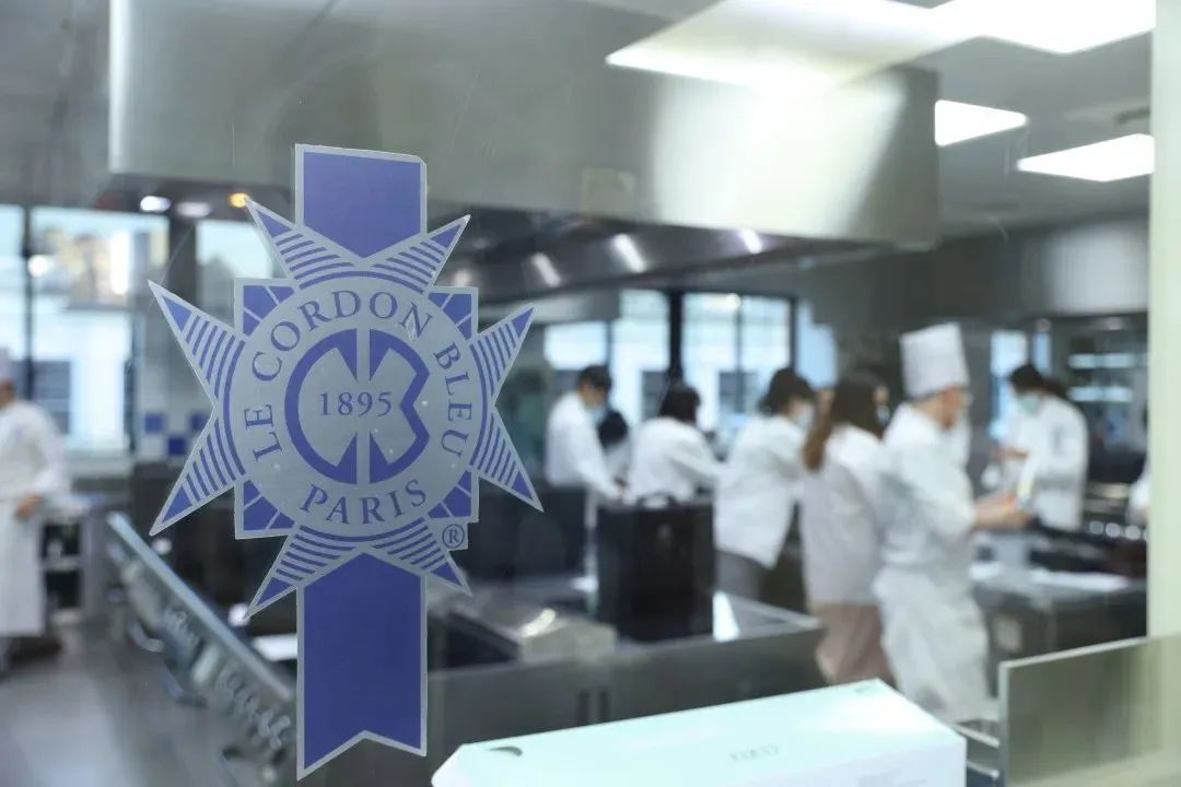 法国蓝带厨艺学院 | 全球规模最大的西餐料理与甜点烘培学校