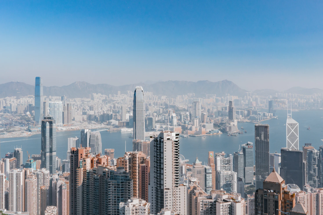 朗途留学 | 香港留学热度“爆表”！2024Fall什么背景才敢申请港前三？