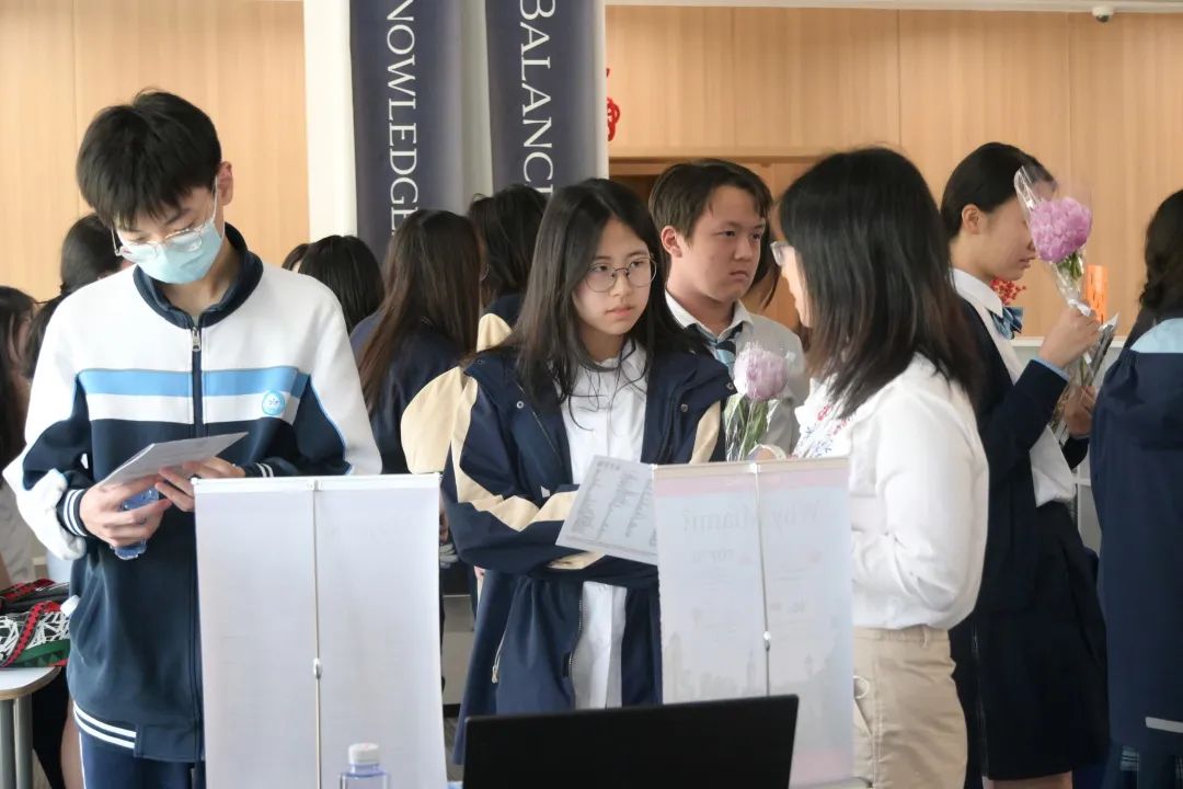 College Fair in ISA Wuhan | 武汉爱莎大学展
