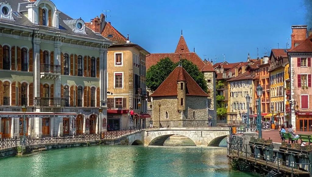 今年暑假旅游好去处，这些法国宝藏小城你打卡了没？!
