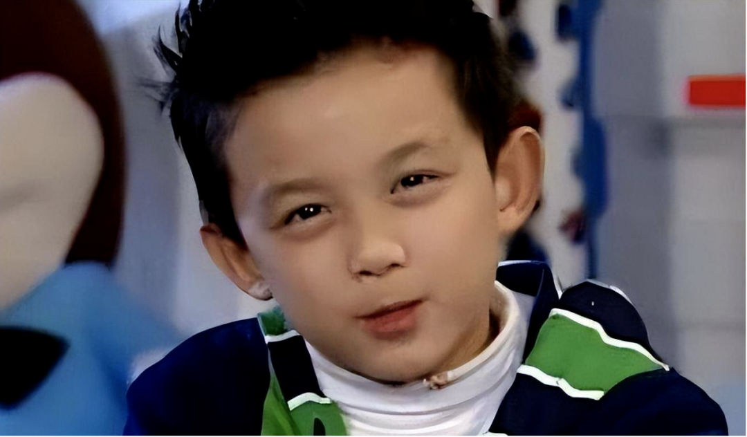 吴磊“新疆骑行”霸屏热搜！三岁入行，五岁拍戏，他的优秀来自“好家教”！