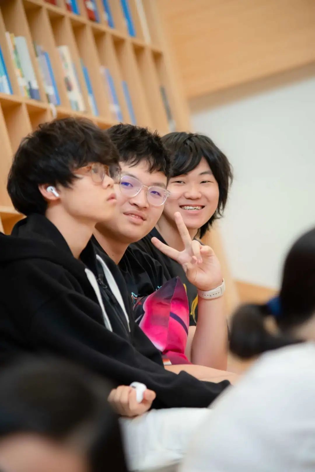 自由与自律的平衡：世华高中开学导向活动回顾