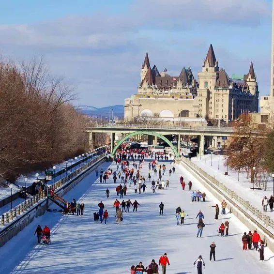 2023加拿大冬令营 | 来一场冰天雪地的大冒险！跨国上课、雪地穿越、暴走名校名城...寒假这样开启“畅玩”模式?!