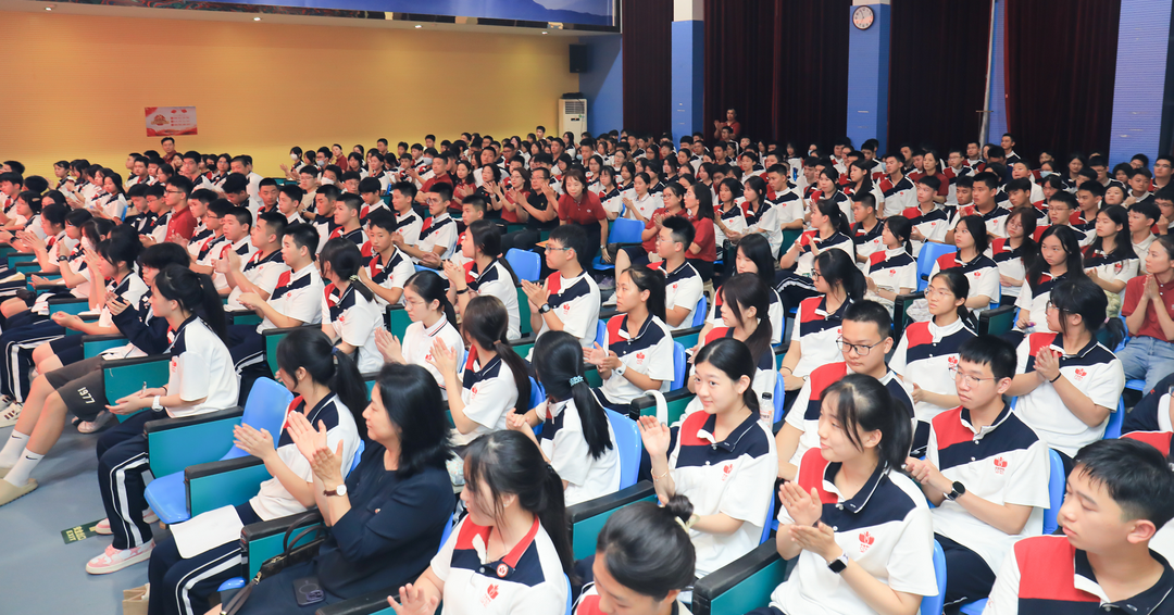 很高兴遇见你，2023级新同学！——深圳（南山）中加学校迎新生活动