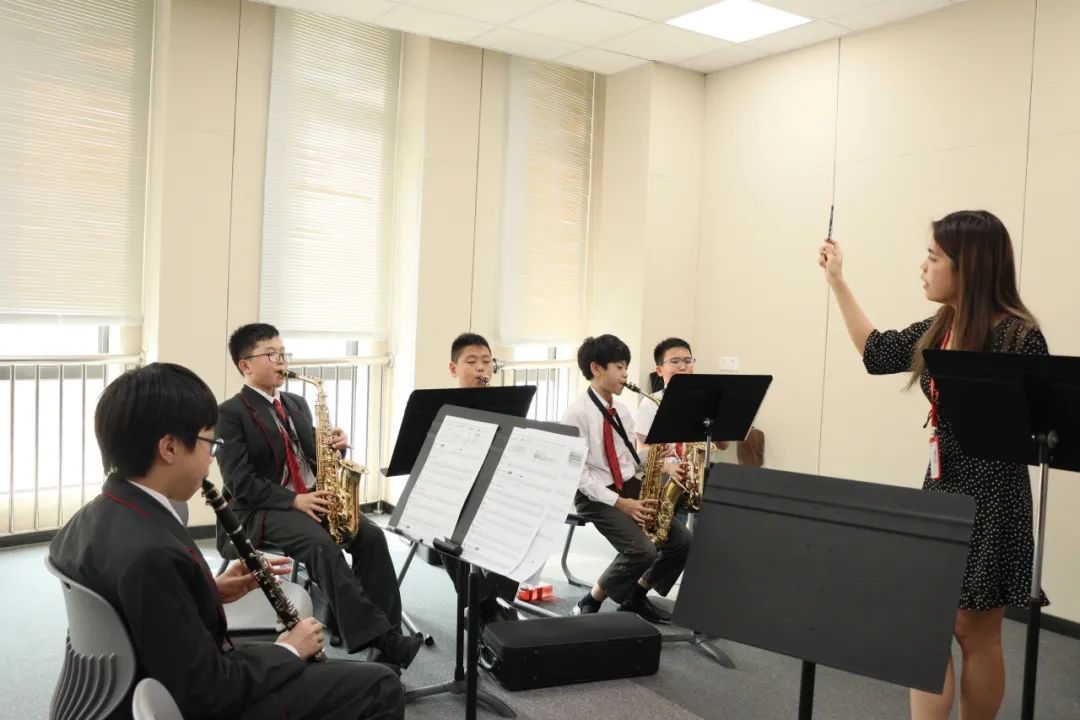大师级音乐团队，佛山霍利斯音乐学院2023-24学年开始招生 Join LEHF 2023-24 Music Academy!