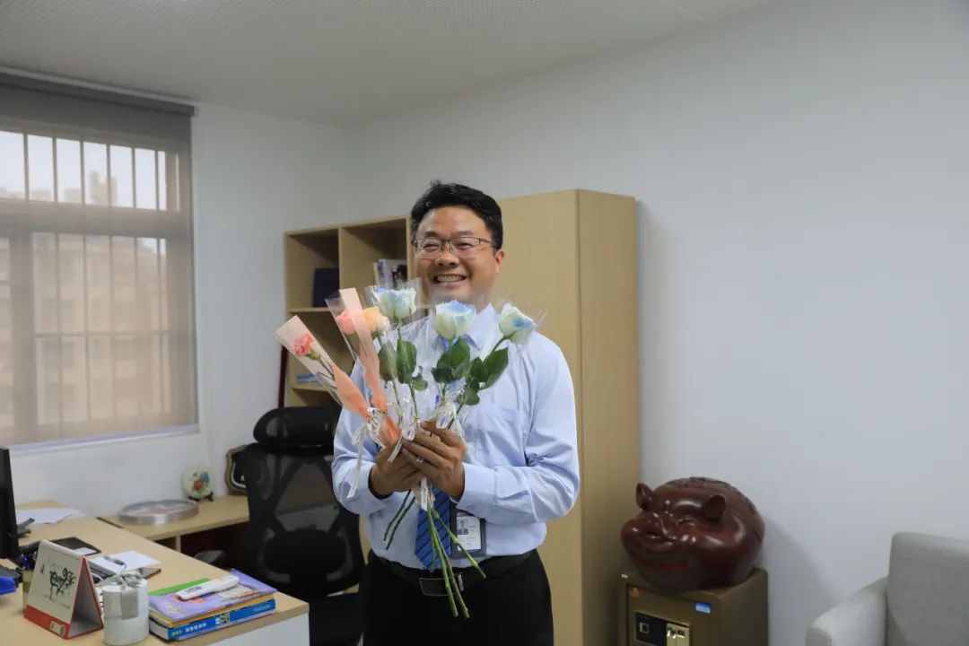 “桃李芬芳，致谢师恩” | 2023珠海英华教师节庆祝活动