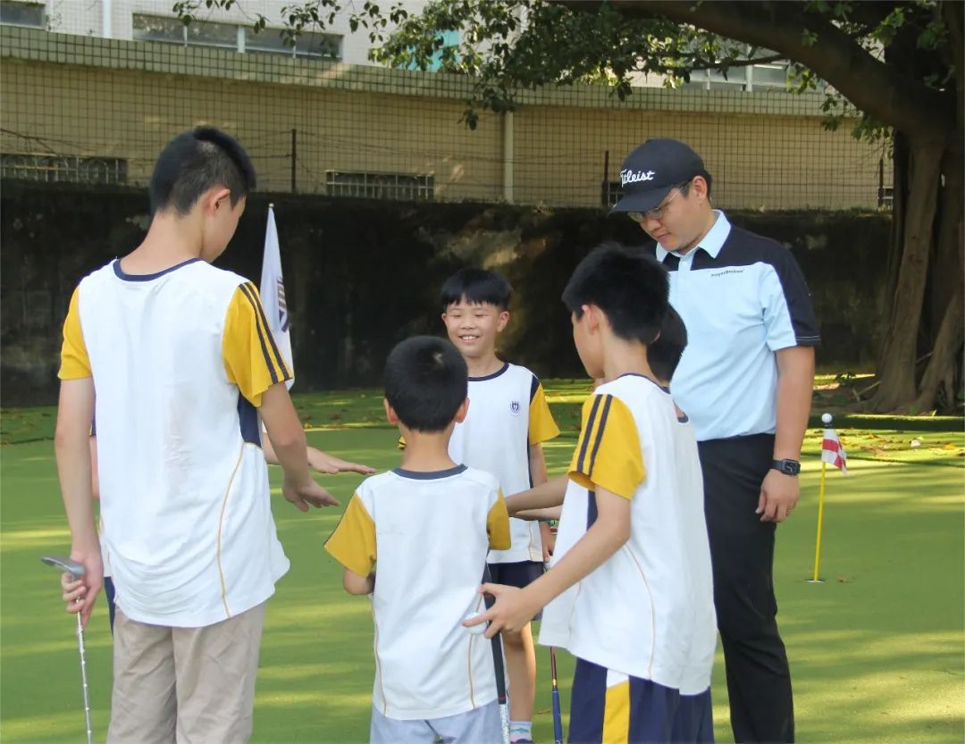 重磅！华美学校广州首家“校园高尔夫发展计划特色学校”正式揭牌！