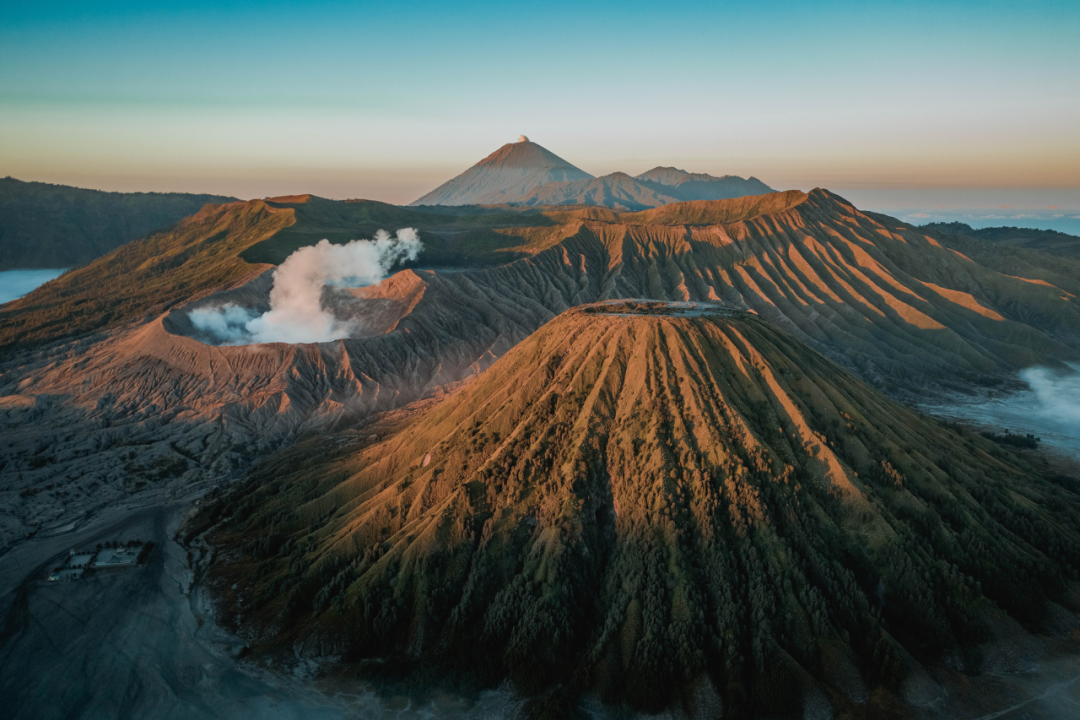 《火山喷发的成因及作用》小学科学公开课，引领学生探索地球的奥秘