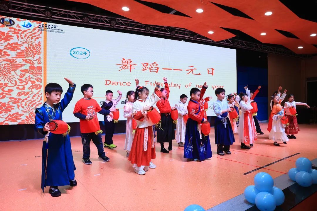 Celebrate & Share | 华外创新融合部中国新年庆祝活动暨结业典礼