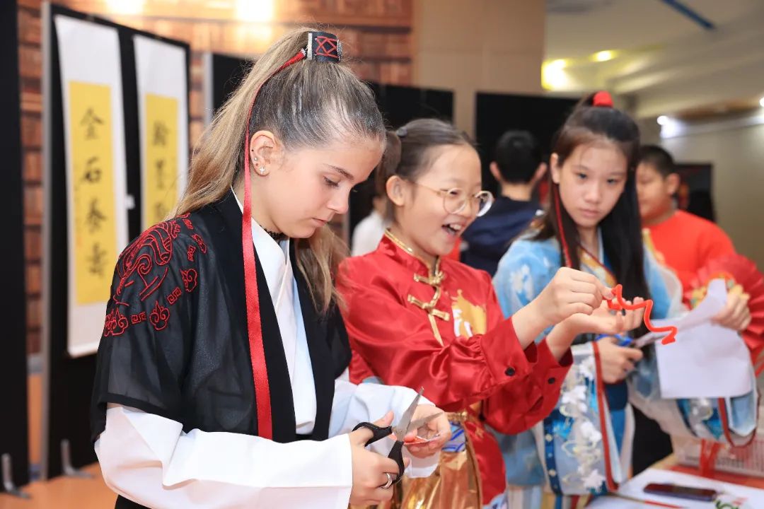 Celebrate & Share | 华外创新融合部中国新年庆祝活动暨结业典礼