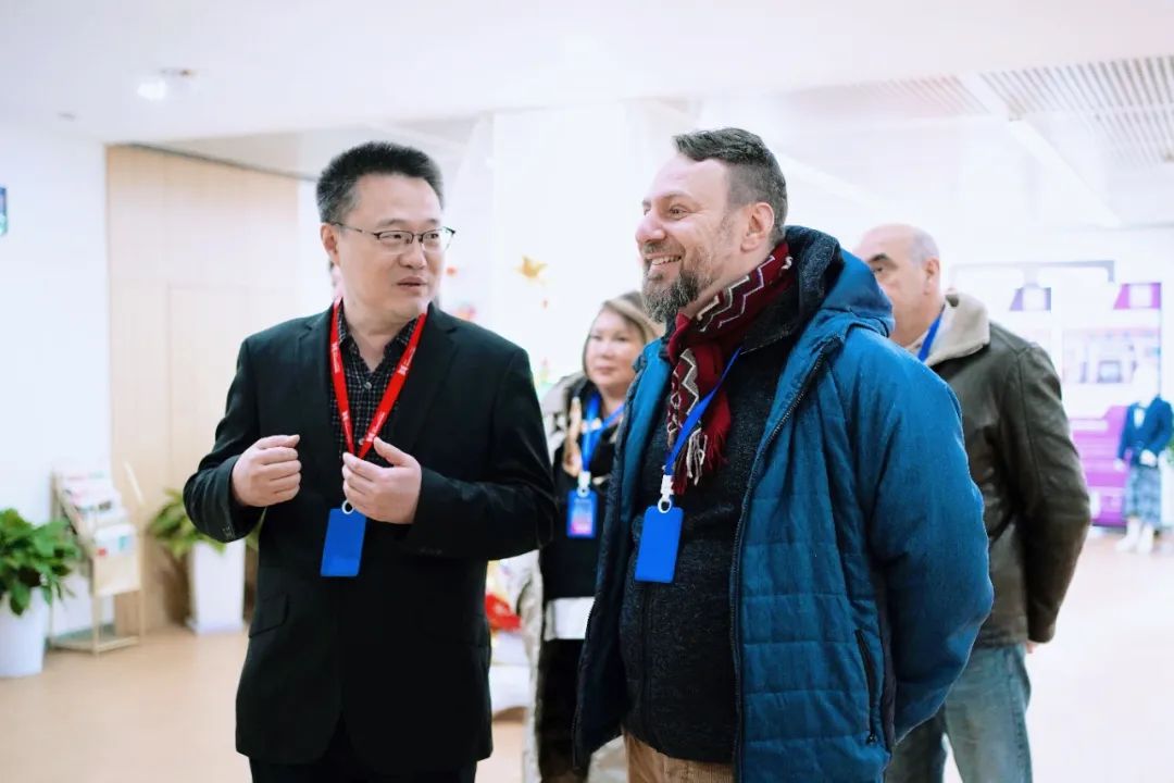 国际交流|捷克共和国驻华大使一行到访北京致知学校