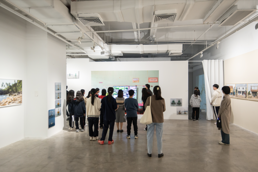 AXIS Secondary - Gallery Exhibition Visit 长菁中学部 - 艺术展览之旅
