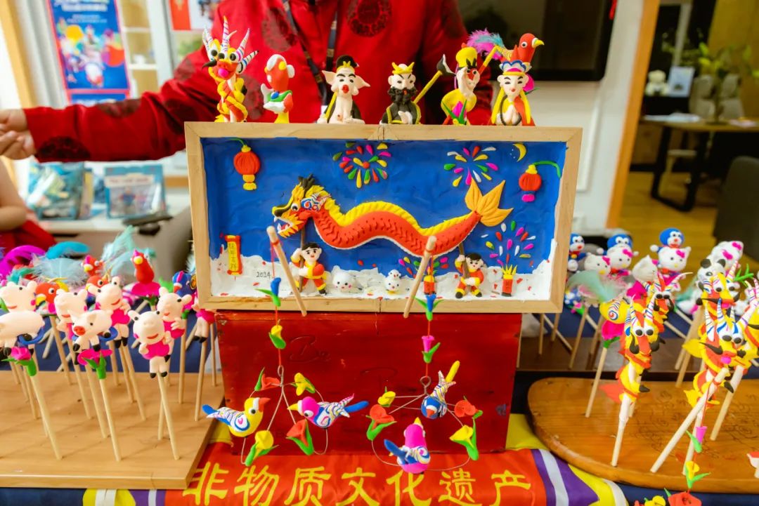 Chinese New Year Celebration | 龙腾四海，舞动爱莎