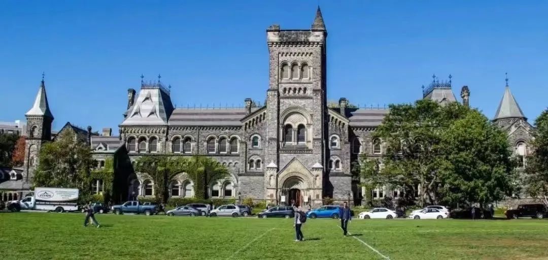 OFFER捷报|双击加拿大排名No.1——多伦多大学录取资讯！