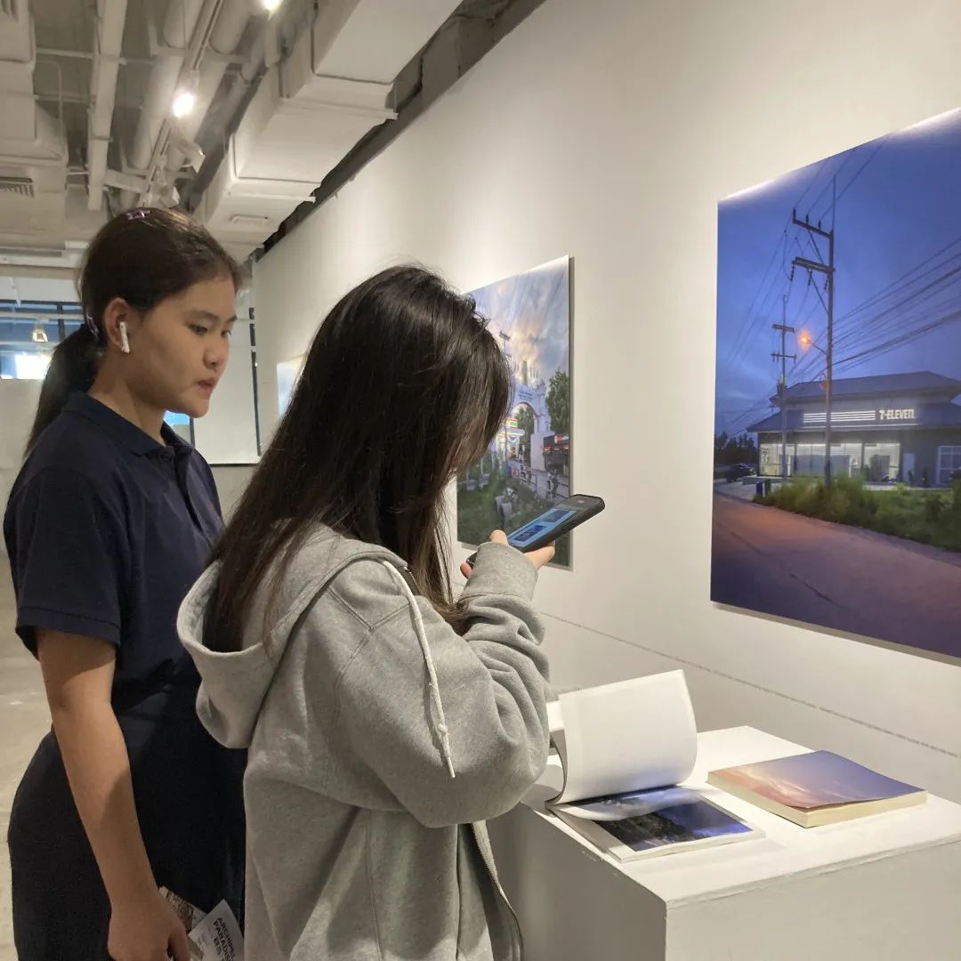 AXIS Secondary - Gallery Exhibition Visit 长菁中学部 - 艺术展览之旅