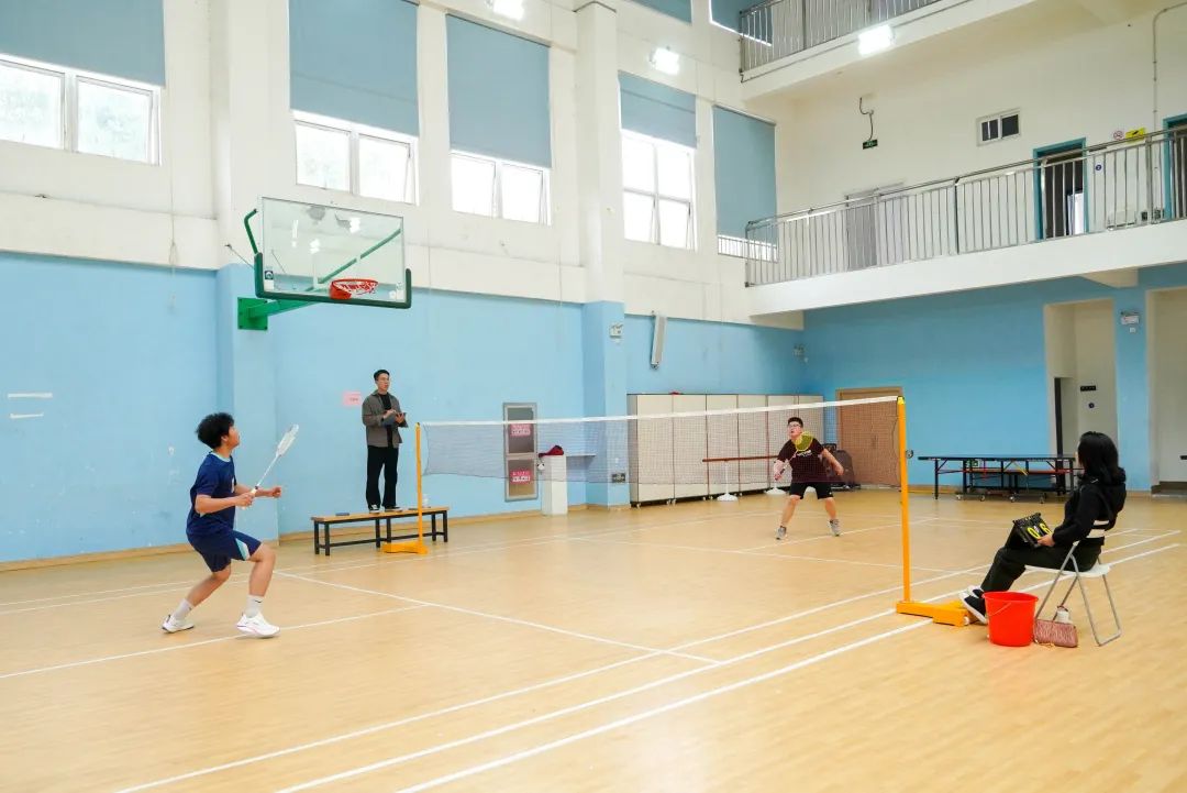 精彩来袭！2024年太仓市中小学生羽毛球比赛在华顿学校成功举办！