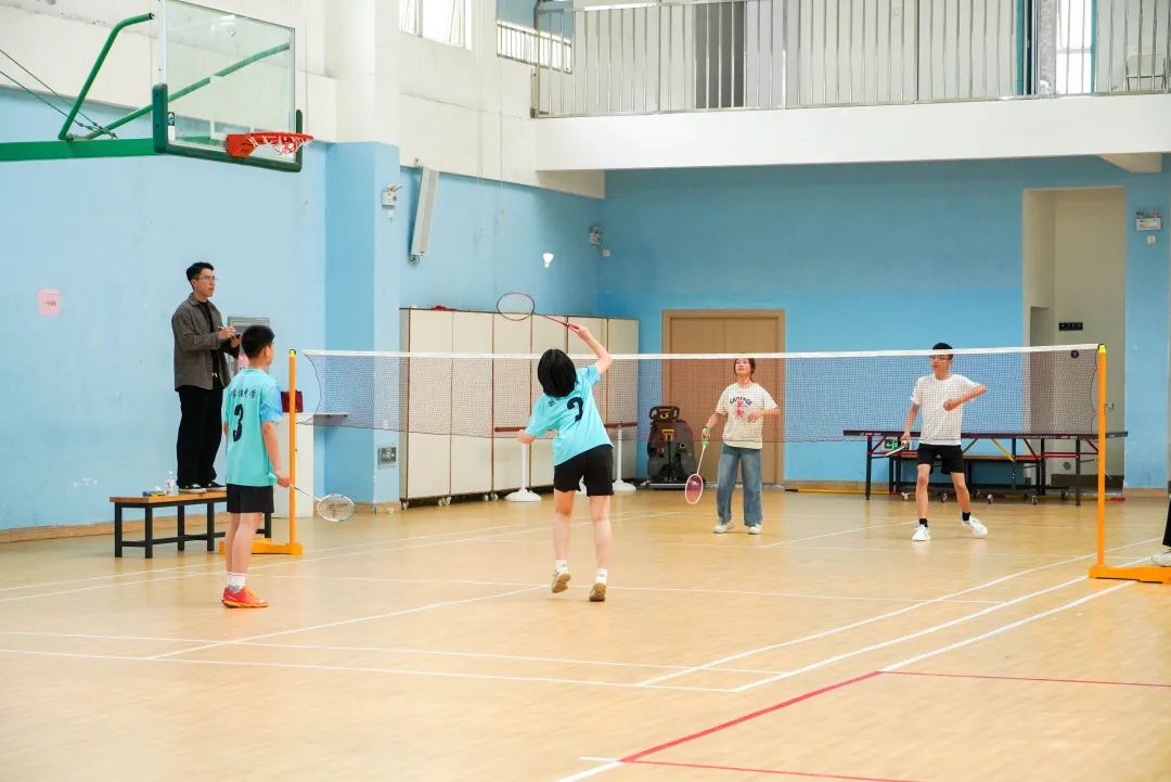 精彩来袭！2024年太仓市中小学生羽毛球比赛在华顿学校成功举办！
