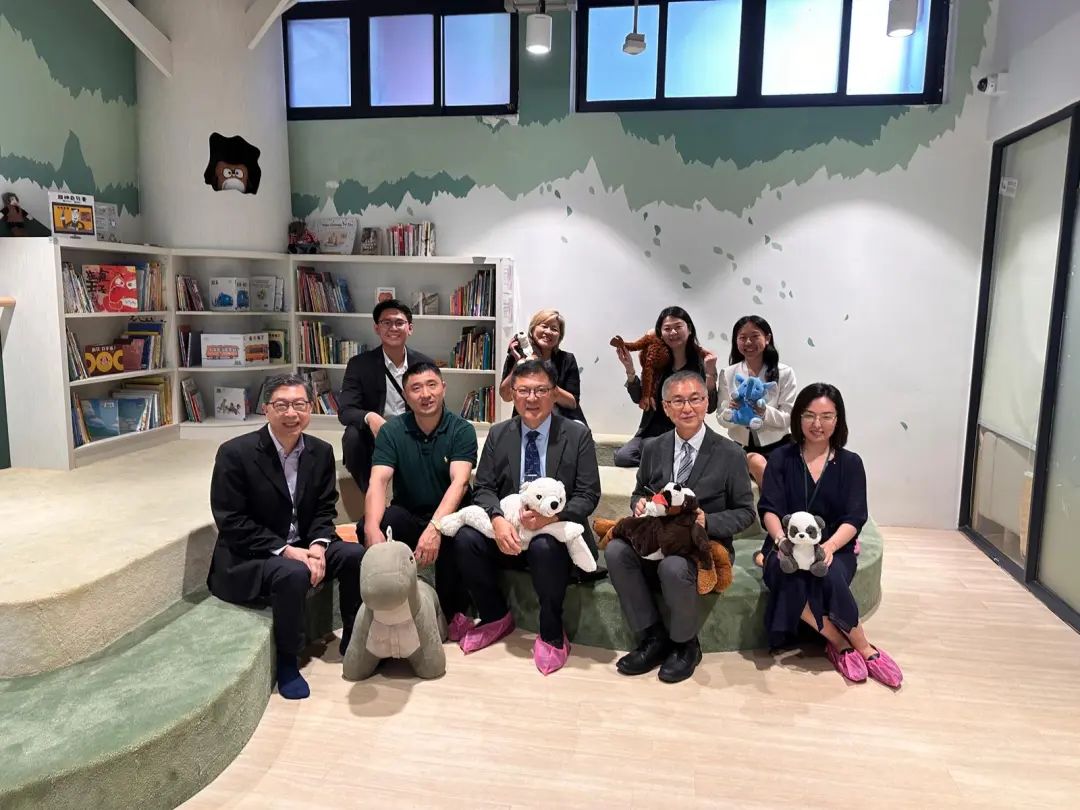 喜讯丨东莞市海逸外国语学校与香港耀中幼教学院签订合作备忘录